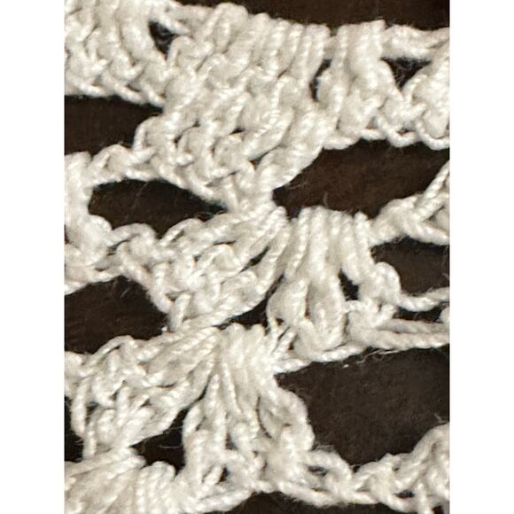 Vintage Crochet Lace Table Runner Raised Variegated Pink Irish Roses handmade - Picture 8 of 13